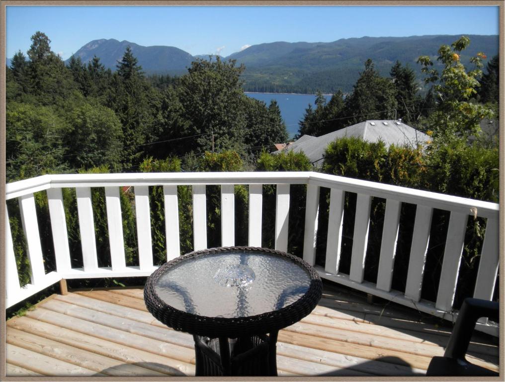 Hotel Above The Inlet Sechelt Pokój zdjęcie